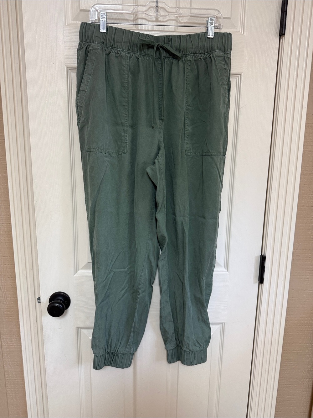 Universal Thread Olive Green Drawstring Joggers